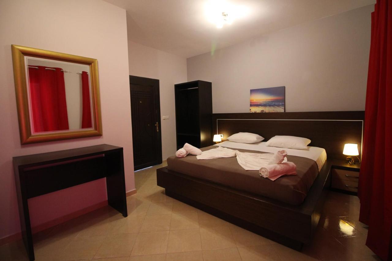 Hotel Prishtina Sarande Exterior photo